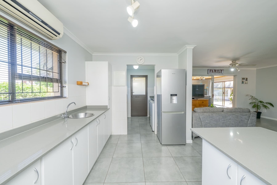4 Bedroom Property for Sale in Vredekloof Western Cape